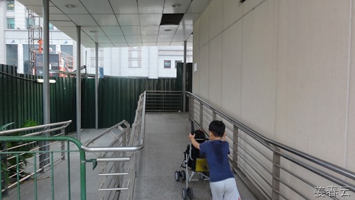 싱가폴 부기스 MRT 탐험 &ndash; 지하철을 타려면 2불짜리 지폐를 많이 준비 해 가세요, 0.9cm 이하의 어린이는 요금이 무료