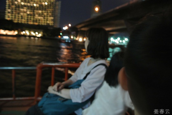 짜오프라야 강을 타고 카오산로 호텔로 복귀 &ndash; 태국 방콕 방문 시 꼭 체험해 보아야 할 여행 코스