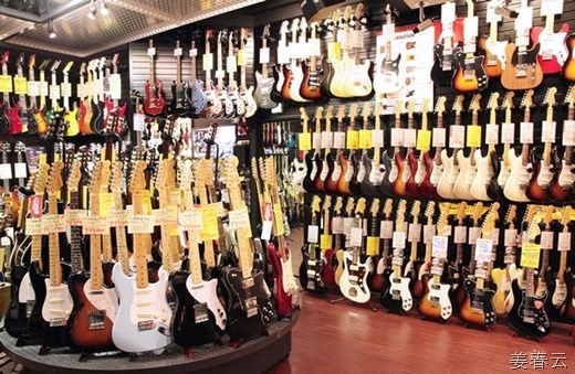시부야에는 명품 기타만 진열해 놓은 명품 기타 매장이 있어&ndash;이케베 정글 기타(Ikebe Jungle Guitars)