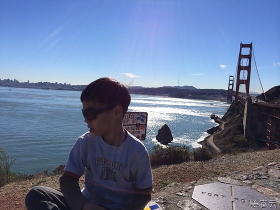 샌프란시스코 금문교(Golden Gate Bridge)에서 사진 촬영 &ndash; 햇빛을 바라보고 사진을 찍어야 하는 아침 촬영은 별로 추천하고 싶지 않아