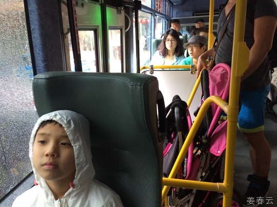 워라이(Wulai; 우라이) 대 탐방 - 신띠엔역(Xindian Station)에서 버스 타고 워라이로 이동 - 타이페이에서 한시간 거리 온천으로 가는 길에 먹거리가 알차 - 워라이(Wulai) 탐방 – 대만 여행 한번 가볼까나?