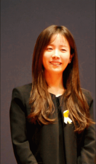 한지민님의 상큼한 미소 - 어흐흥 저 상큼한 웃음좀 봐