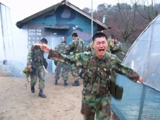 훈련소에서의 화생방 훈련 - 옴마야, 다시는 경험하고 싶지 않아
