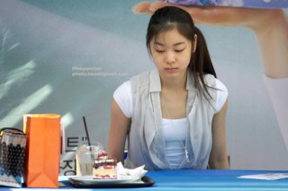 연아를 힘들게 하는 모든 것들...