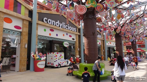 캔딜리셔스(Candylicious) - 새콤달콤한 캔디의 천국 - 유니버셜 스튜디오 입구에 위치 싱가폴 센토사 방문시 꼭 들어야 할 명소