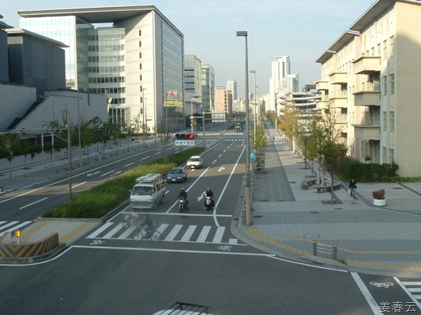 흔한 일본의 거리 - 인공도시를 보는 듯한 깨끗함과 질서정연