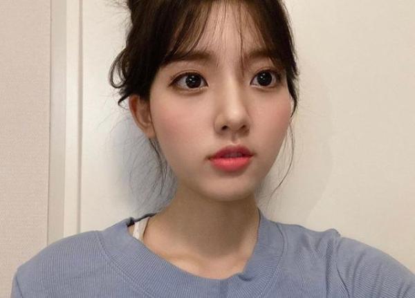 3살때 베스킨라빈스 31 CF로 데뷔하여 글리치에서 파격 연기 변신으로 존재감 보여줬던 정다빈