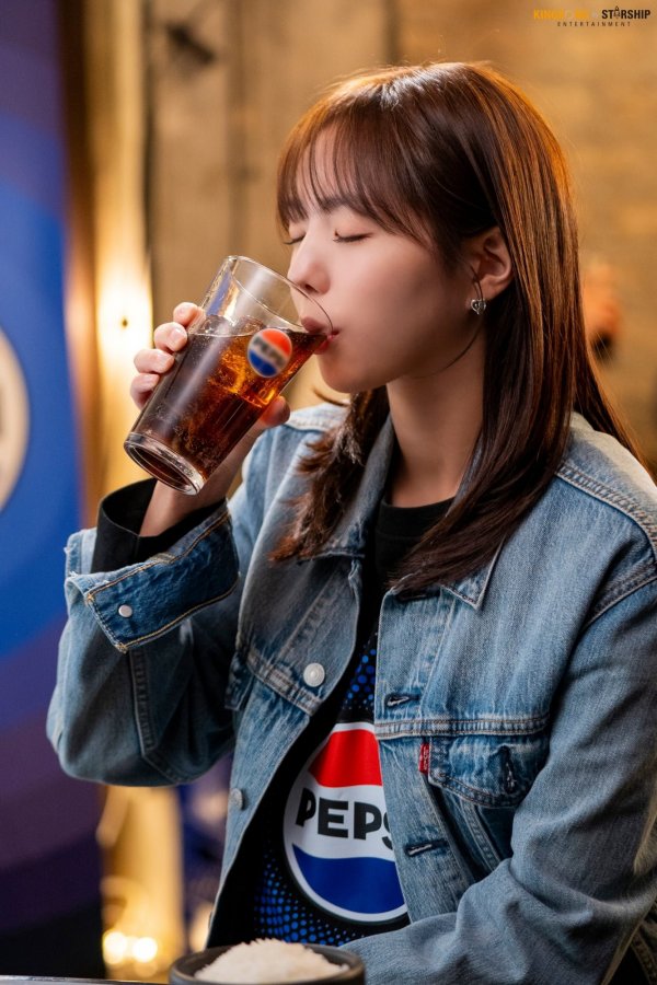 하이트진로 매화수, 팹시콜라, 롯데리아, 차이나탄,  닥터 디퍼런트 등 채수빈 CF 모음