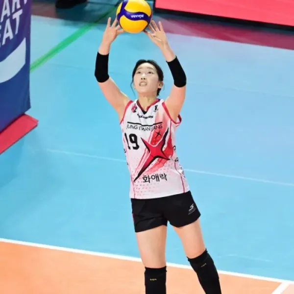 배구 세터 최서현